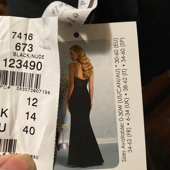 Alfred Angelo 7416 Size 12. NWT - Picture 7 of 7